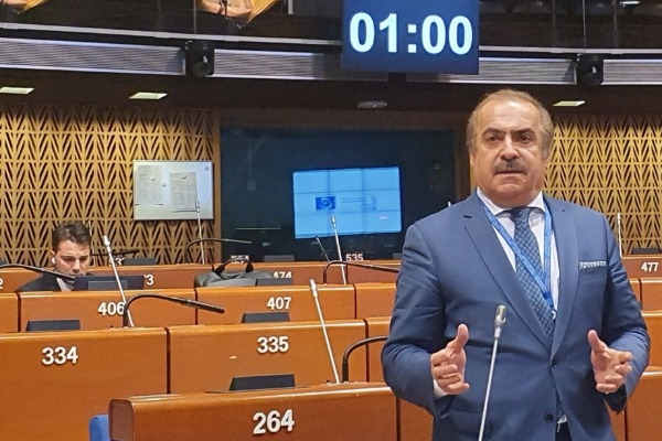 Azərbaycanlı deputat işğalçıların Azıx mağarasından oğurladıqları eksponatlardan danışıb